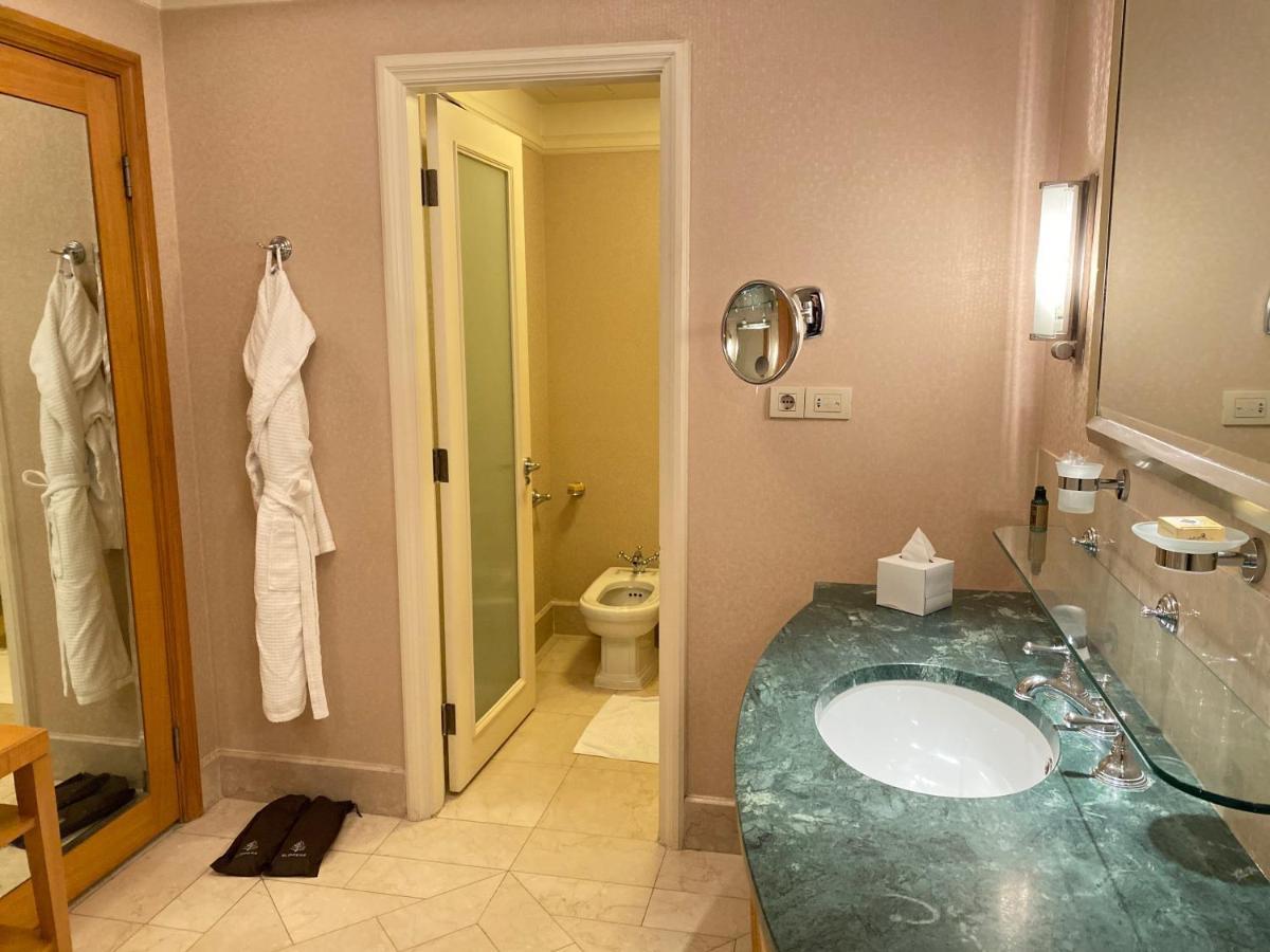 Chez Haytham At Four Seasons Nile Plaza Residential 5* Le Caire