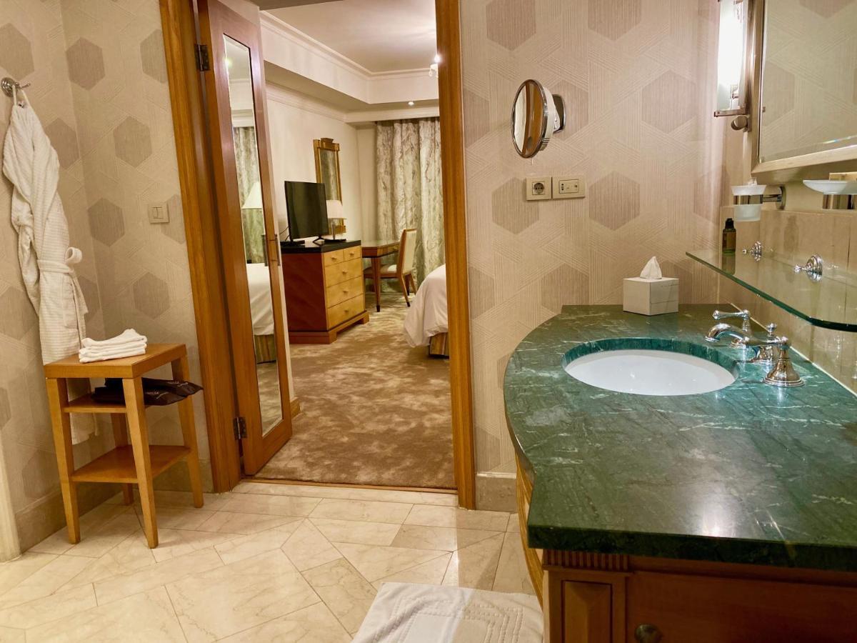 Chez Haytham At Four Seasons Nile Plaza Residential Le Caire